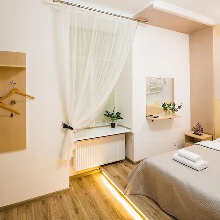 On Sholom Aleykhema 8 *