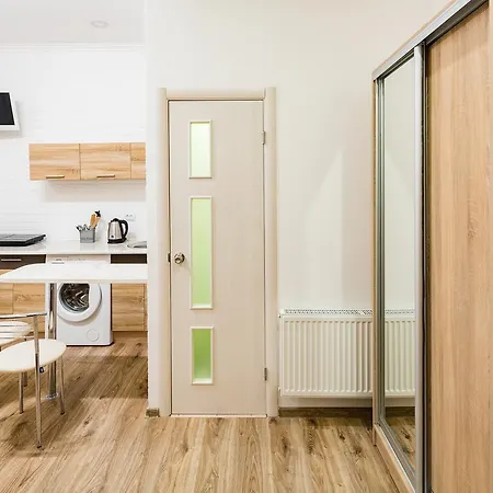 Apartment On Sholom Aleykhema 8