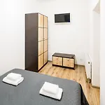 On Sholom Aleykhema 8 Апартаменти
