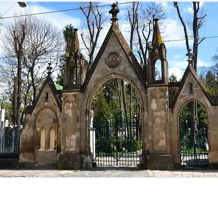 On Sholom Aleykhema 8 Lviv