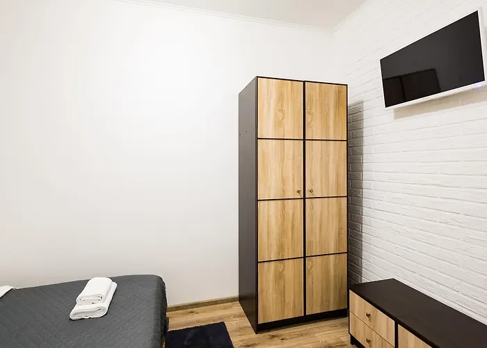 Apartment On Sholom Aleykhema 8