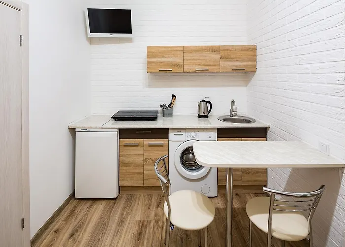 On Sholom Aleykhema 8