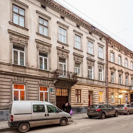 Apartment On Sholom Aleykhema 8 *